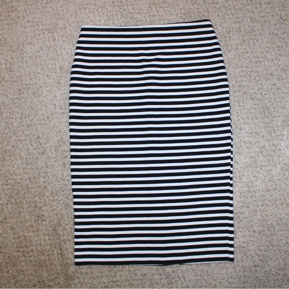 Merona Black and White Striped Midi Pencil Skirt Women’s Size 2